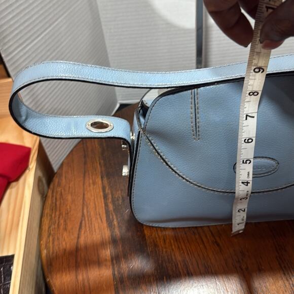 Tod's Blue Leather Shoulder Bag with Curved Flap - Picture 8 of 9